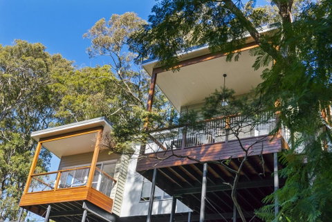 Avalon Tree House - Whitsundays Accommodation 2