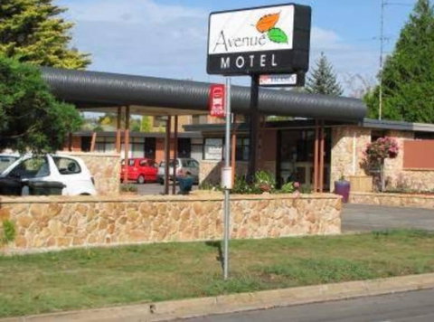 Avenue Motel - Whitsundays Accommodation 0