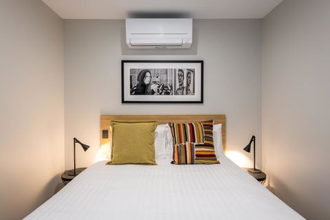AVENUE MOTEL APARTMENTS - Whitsundays Accommodation 2