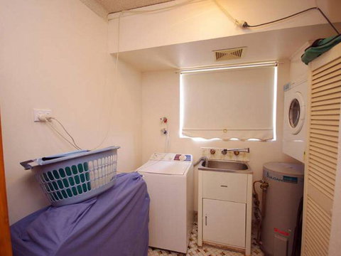 Avilla Court 2 - Whitsundays Accommodation 3