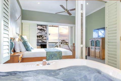 Avocado Sunset Bed & Breakfast - Whitsundays Accommodation 0