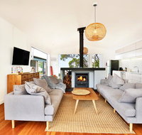 Ayana Beach House - Pet Friendly - Opposite Beach - Whitsundays Accommodation