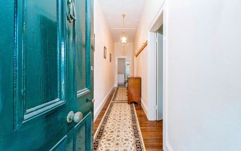 Azile 1875 Heritage Victorian Duplex - Whitsundays Accommodation 0