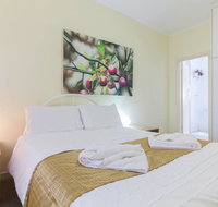 B5 Close to Nedlands Cafes Swan River SCGH  UWA - Whitsundays Accommodation