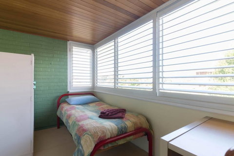 B9 Close To UWA, Swan River, Cafes And The New Children's Hospital - Whitsundays Accommodation 1