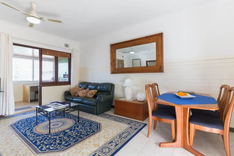 B9 Close To UWA, Swan River, Cafes And The New Children's Hospital - Whitsundays Accommodation 2