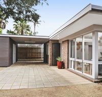 Backyard Bliss - Whitsundays Accommodation