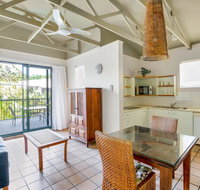 Baden 11 - Rainbow Shores Couples Beachside Escape Aircon Pools - Whitsundays Accommodation