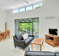 Baden 46 - Rainbow Shores Walk To Beach Top Floor Air conditioned Unit Pools - Whitsundays Accommodation