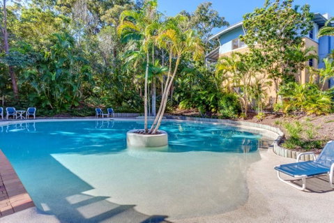 Baden 74 - Rainbow Shores, Top Floor, Air Conditioned Unit, Walk To Beach - Whitsundays Accommodation 0