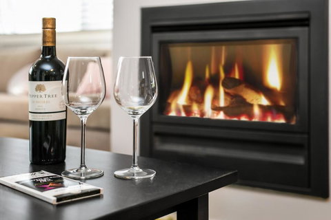 Baileys Retreat - Whitsundays Accommodation 0