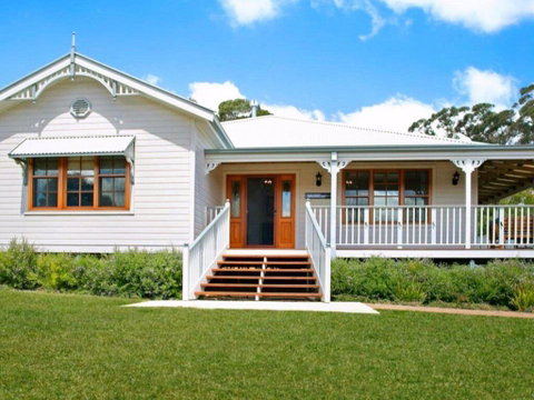 Ballogie Lodge - A Quality, Timeless Retreat - Whitsundays Accommodation 0
