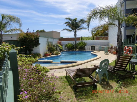 Banjo Paterson Motor Inn - Whitsundays Accommodation 0