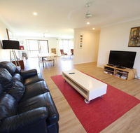 Barefoot Bungalow at Hat Head - Whitsundays Accommodation