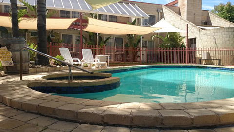 Barham Bridge Motor Inn - Whitsundays Accommodation 0