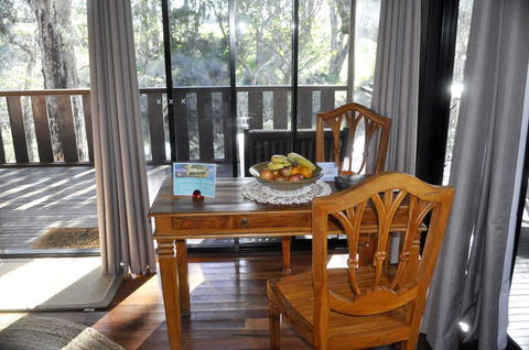 Barrabup Sanctuary BirdHide - Whitsundays Accommodation 2