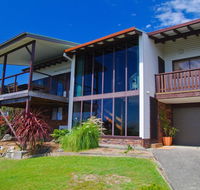 Barrels Beach House 28 Dulconghi Street - Whitsundays Accommodation