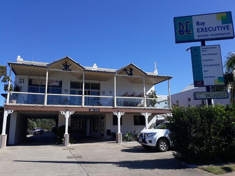 Bay Executive Motel - Whitsundays Accommodation 0