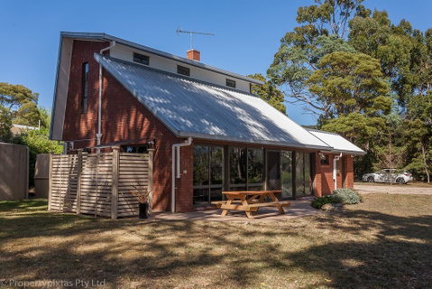 Bay Retreat Port Arthur - Whitsundays Accommodation 0