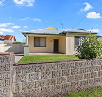 BAY YARD - large yard wifi family friendly. - Whitsundays Accommodation