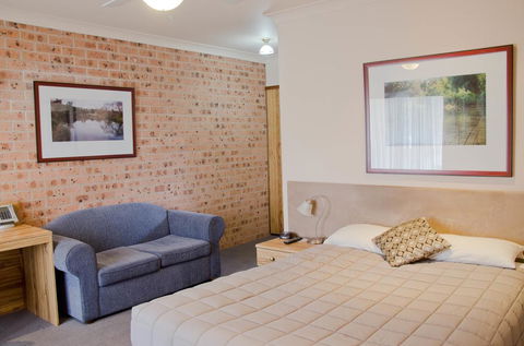 Baybrook Motor Inn - Whitsundays Accommodation 3