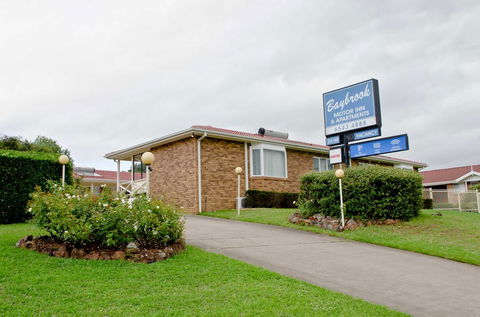 Baybrook Motor Inn - Whitsundays Accommodation 0