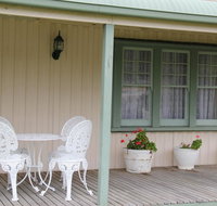 Beach Holiday Cottage - Whitsundays Accommodation