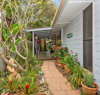 BEACH RETREAT - Whitsundays Accommodation