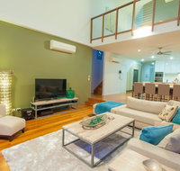 Beach Road Holiday Homes - Whitsundays Accommodation