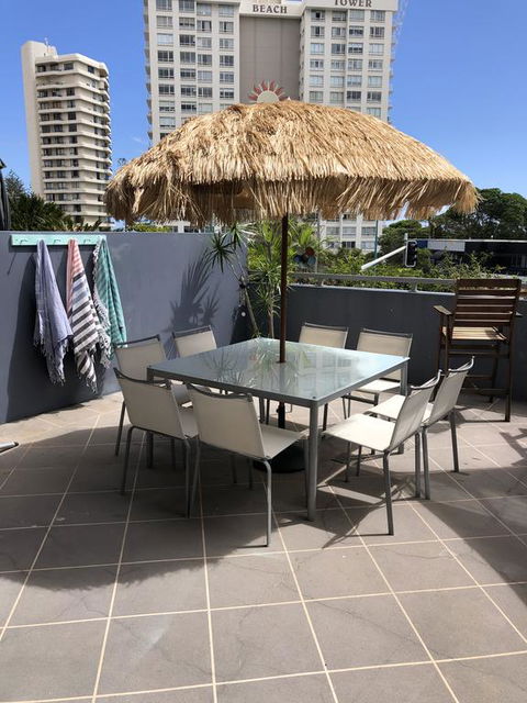 Beach Side Ocean Burleigh Heads 3 Bedroom Family Accomodation - Whitsundays Accommodation 1