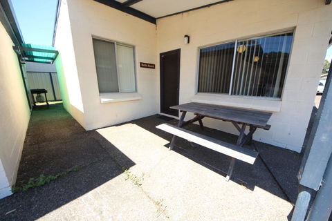 Beach Unit 5 At Hat Head - Whitsundays Accommodation 3