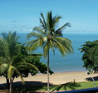 Beachfront Apartments on Trinity Beach - Whitsundays Accommodation