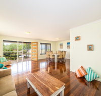 Beachfront at Bribie - Whitsundays Accommodation