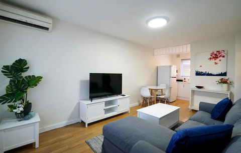 Rivervale Cosy Stunner Sleeps 2 - Whitsundays Accommodation 3