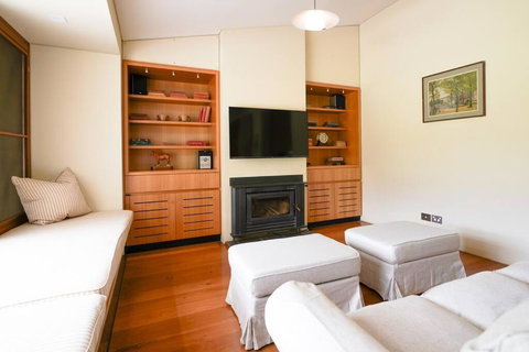 Redbank Estate - Luxury In Scone - Whitsundays Accommodation 1