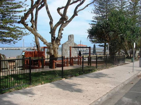 Redcliffe Villa - Whitsundays Accommodation 2