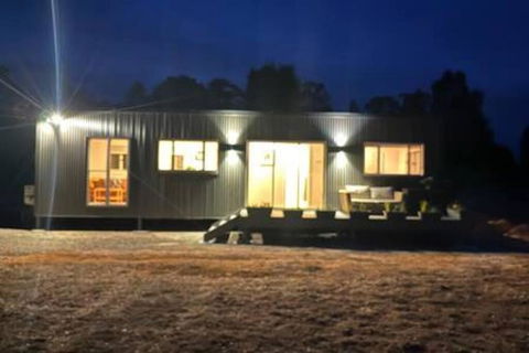 Redman View Luxury Lakeside Cabin - Whitsundays Accommodation 0