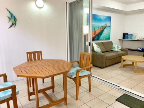 REEF RETREAT APARTMENTS PALM COVE Unit 11 - Whitsundays Accommodation 3