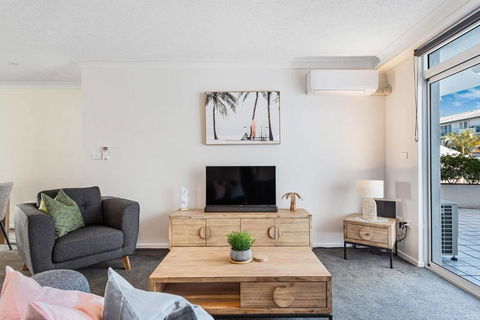 Relaxation Awaits At Runaway Cove - Whitsundays Accommodation 3