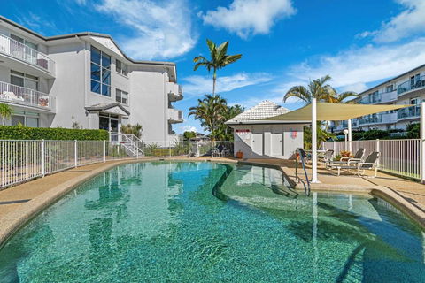 Relaxation Awaits At Runaway Cove - Whitsundays Accommodation 1