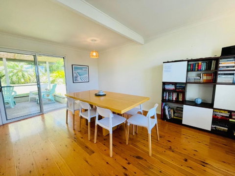 Relaxed Coastal Retreat - Whitsundays Accommodation 2