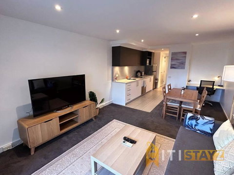 Relaxing Oasis In Bruce -1bd 1bth 1 Carsp Apt - Whitsundays Accommodation 0