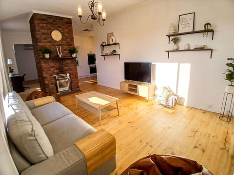 Renovated 3BD With Pool And Spa Bath - Whitsundays Accommodation 2