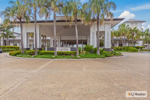 RESORT ON THE BEACH 1219/20 - Whitsundays Accommodation 1
