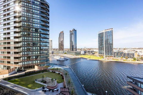 Resort-style Docklands Riverview Stay With Parking - Whitsundays Accommodation 0