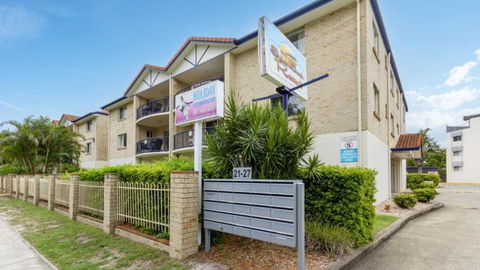 Resort Style Unit Across From The Water - Whitsundays Accommodation 1