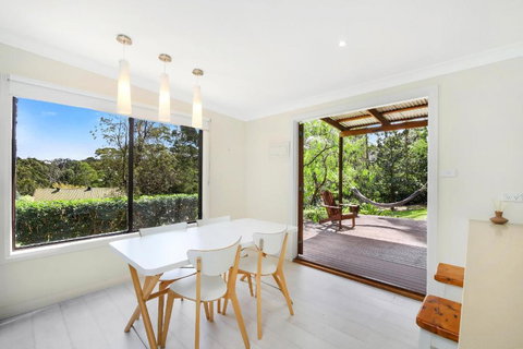 Retreat W Pool On Acreage - Whitsundays Accommodation 3