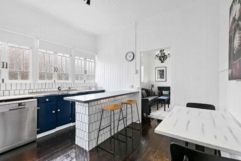 Retro On Walker - Whitsundays Accommodation 2