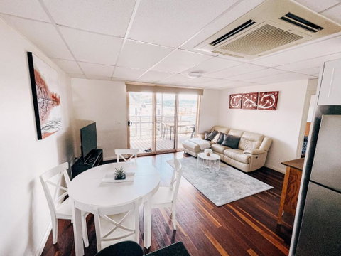 Riverfront Dream On The Hawkesbury - Water View - Whitsundays Accommodation 3