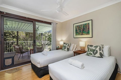 Riverfront Oasis In Elanora - Whitsundays Accommodation 3